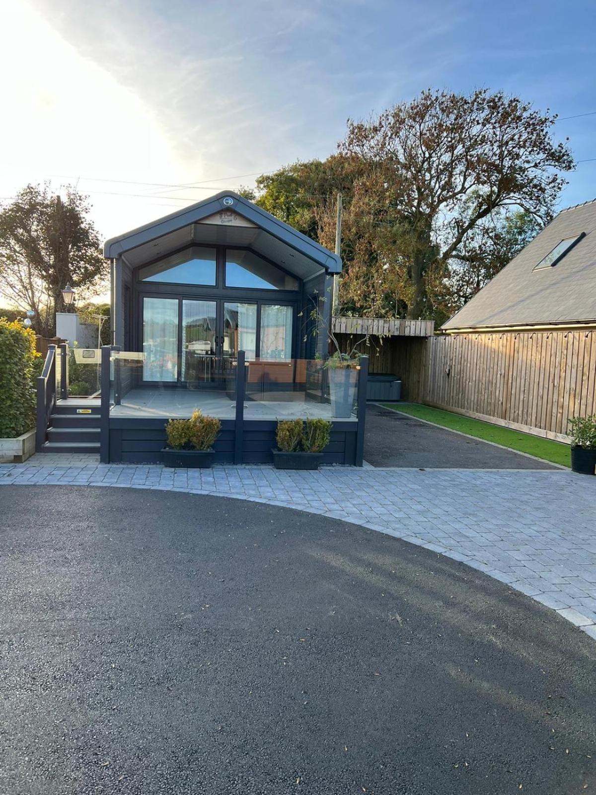 The Pods At Haulfryn Caravan Park Whitford Eksteriør billede
